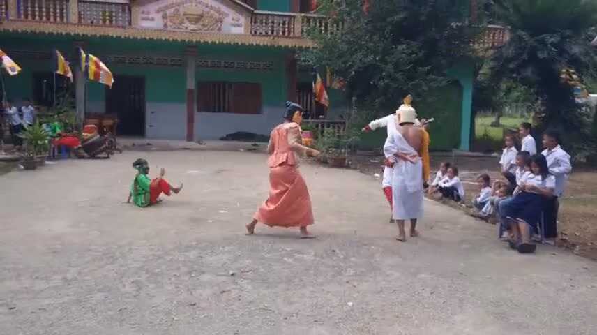 An Giang tìm cách giữ gìn điệu múa trống đặc trưng của người Khmer Nghệ thuật diễn tấu trống Chhay-dăm của người Khmer ở tỉnh An Giang được công nhận là Di sản văn hóa phi vật thể quốc gia - Ảnh: Tô Văn