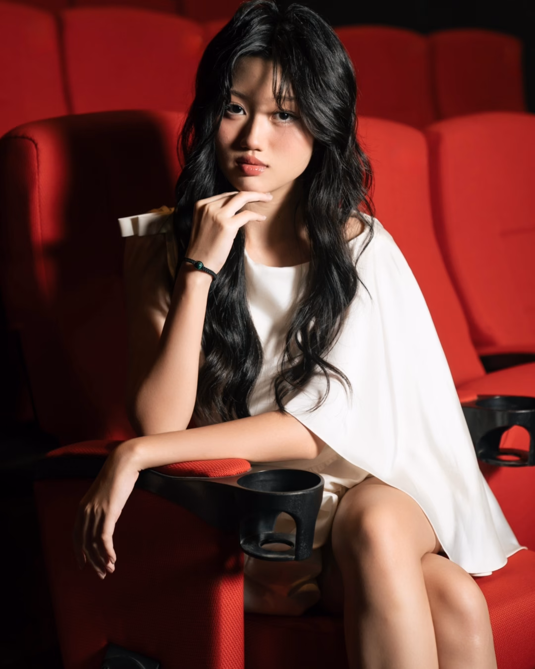 Mai C&aacute;t Vi nhận giải Nữ diễn vi&ecirc;n ch&iacute;nh xuất sắc nhất