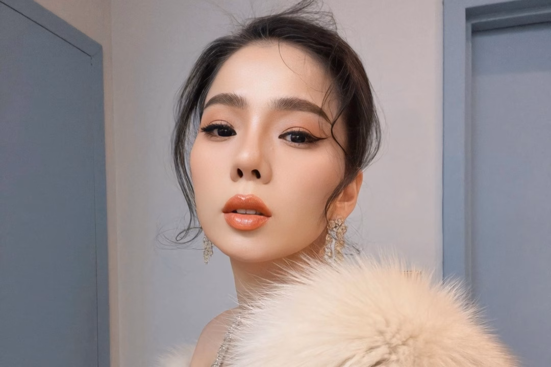 Lệ Quy&ecirc;n phản hồi b&igrave;nh luận ti&ecirc;u cực tr&ecirc;n mạng x&atilde; hội