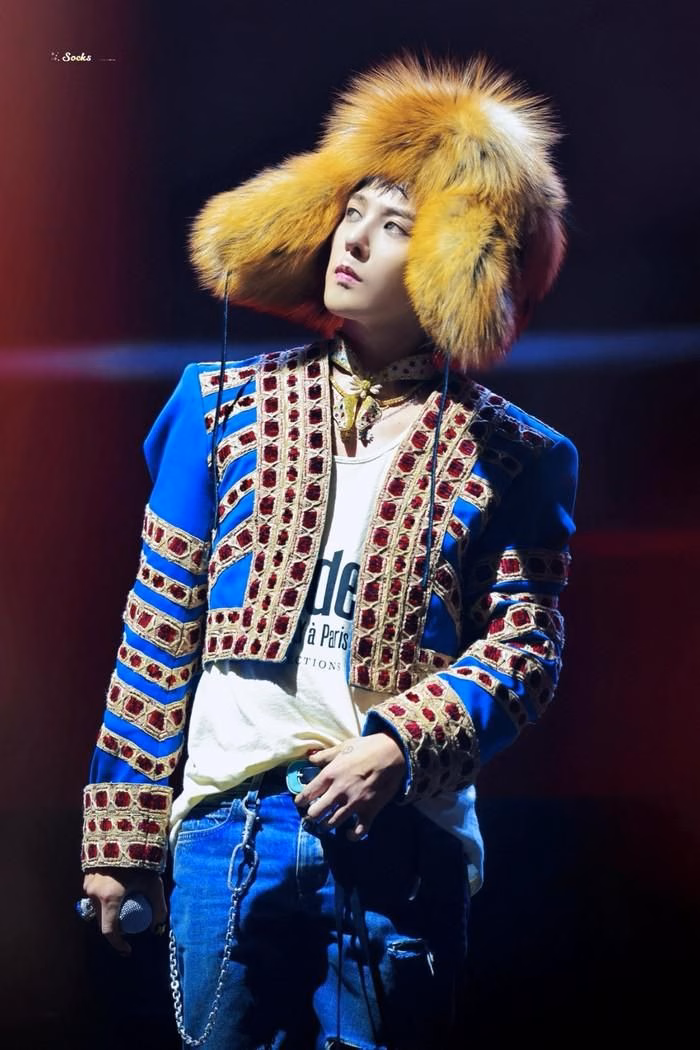 Taeyang tỏa s&aacute;ng với giọng h&aacute;t live tại Coachella