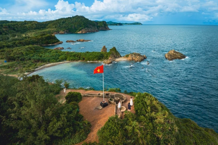 Cô Tô - Điểm đến lý tưởng Cô Tô là địa điểm du lịch hè hấp dẫn đông du khách