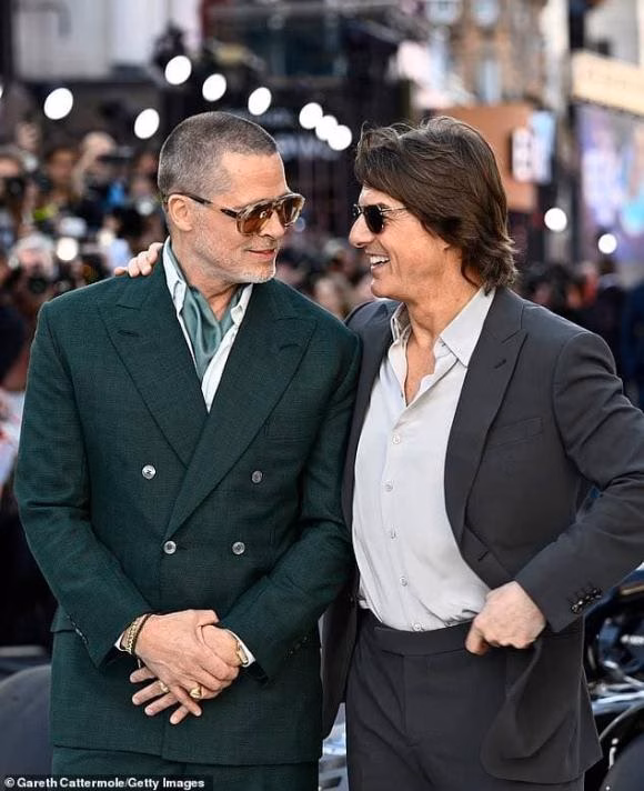 Tom Cruise và Brad Pitt phong cách