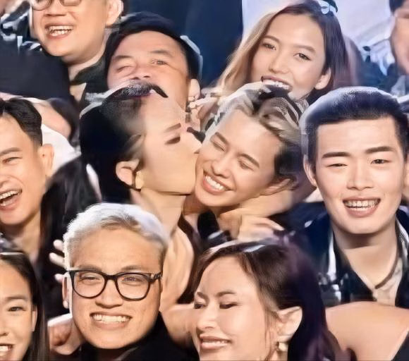cap-sao-nu-vbiz-co-dong-thai-gay-chu-y-giua-nghi-van-duong-ai-nay-di-4-ngoisaovn-w1280-h11322 Vũ Thuý Quỳnh, Hà Kino, sao Việt
