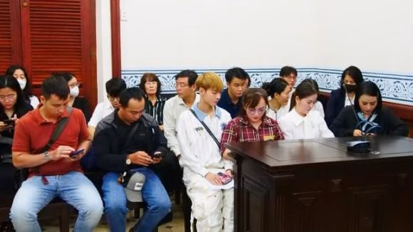 NSƯT Vũ Linh