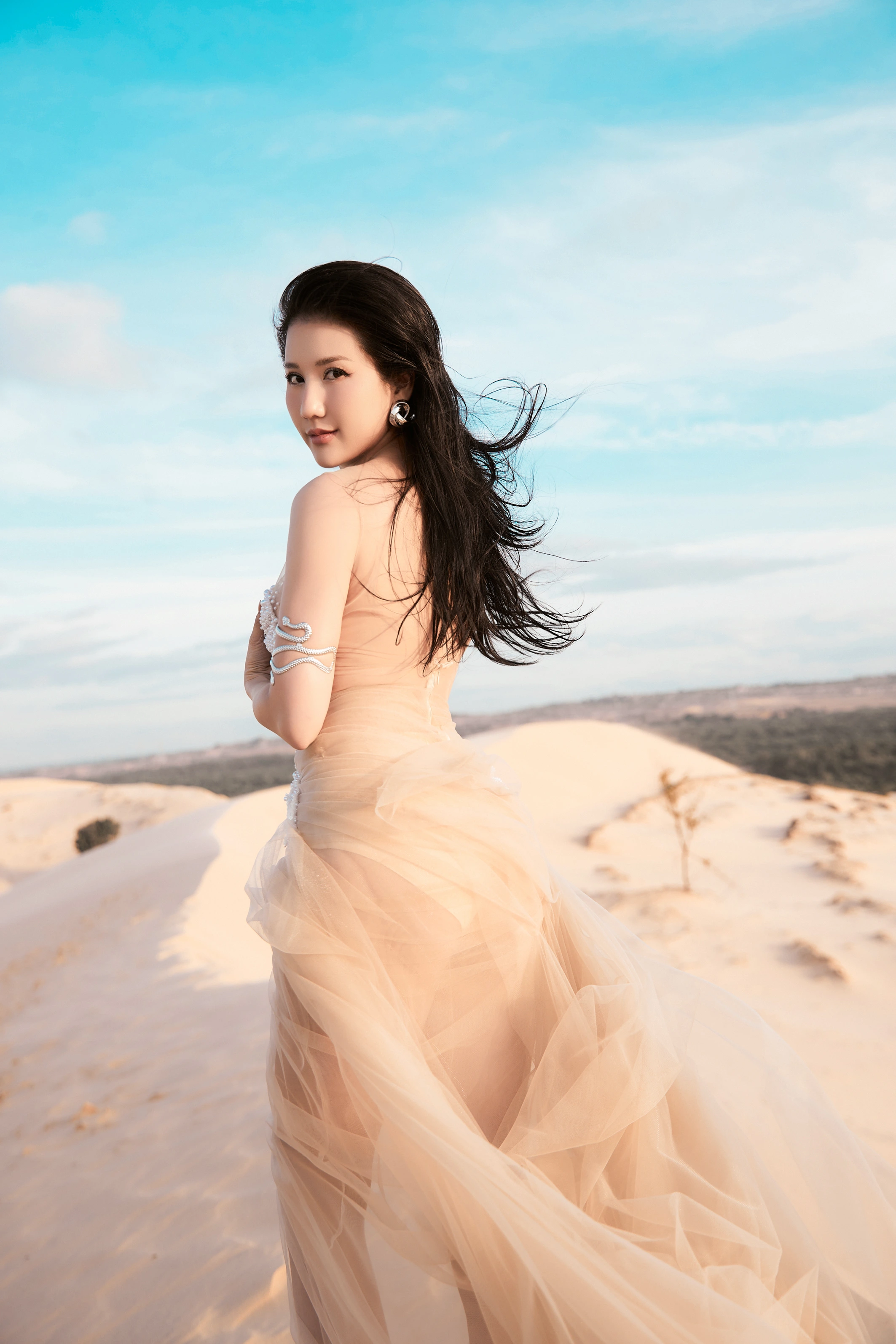 Á hậu Bảo Như: Đơn thân sau ồnào showbiz, tôi học yêu bản thân qua thiền Bảo Như nỗ lực cân bằng thời gian cho công việc và gia đình