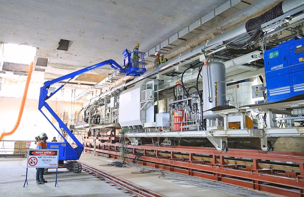 Hà Nội ứng phó bão số 3, thị trường cát xây dựng ‘nóng’ và cơ chế tài chính cho ghép tạng Thi công không gian ngầm tại ga S9 của tuyến đường sắt đô thị Nhổn - Ga Hà Nội. Ảnh: Quang Thái