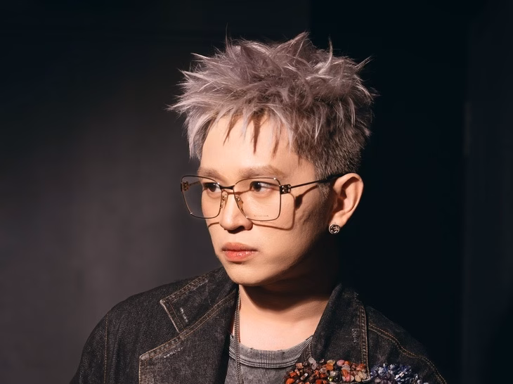 Phương Mỹ Chi dẫn đầu top trending YouTube với bản mashup Rapper B-Ray, nghệ sĩ Việt hiếm hoi có sản phẩm trong top 10 trending âm nhạc dù đang không tham gia truyền hình thực tế - Ảnh: FBNV