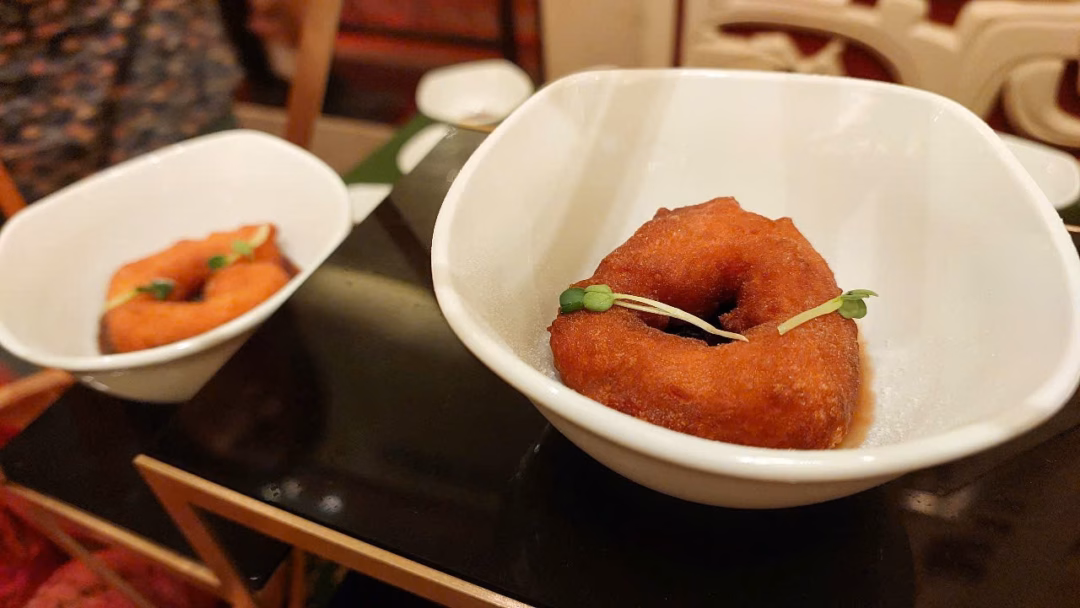 Picarones - bánh vòng đường mật kiểu Peru
