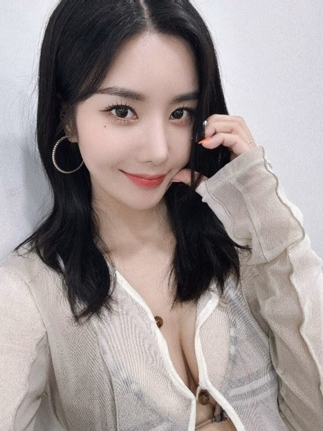 Cựu thành viên IZ*ONE Kwon Eunbi hẹn hò người yêu 2 năm sau ồn ào phân chia tài sản Phát hoảng với chiếc mũi nhọn hoắt,