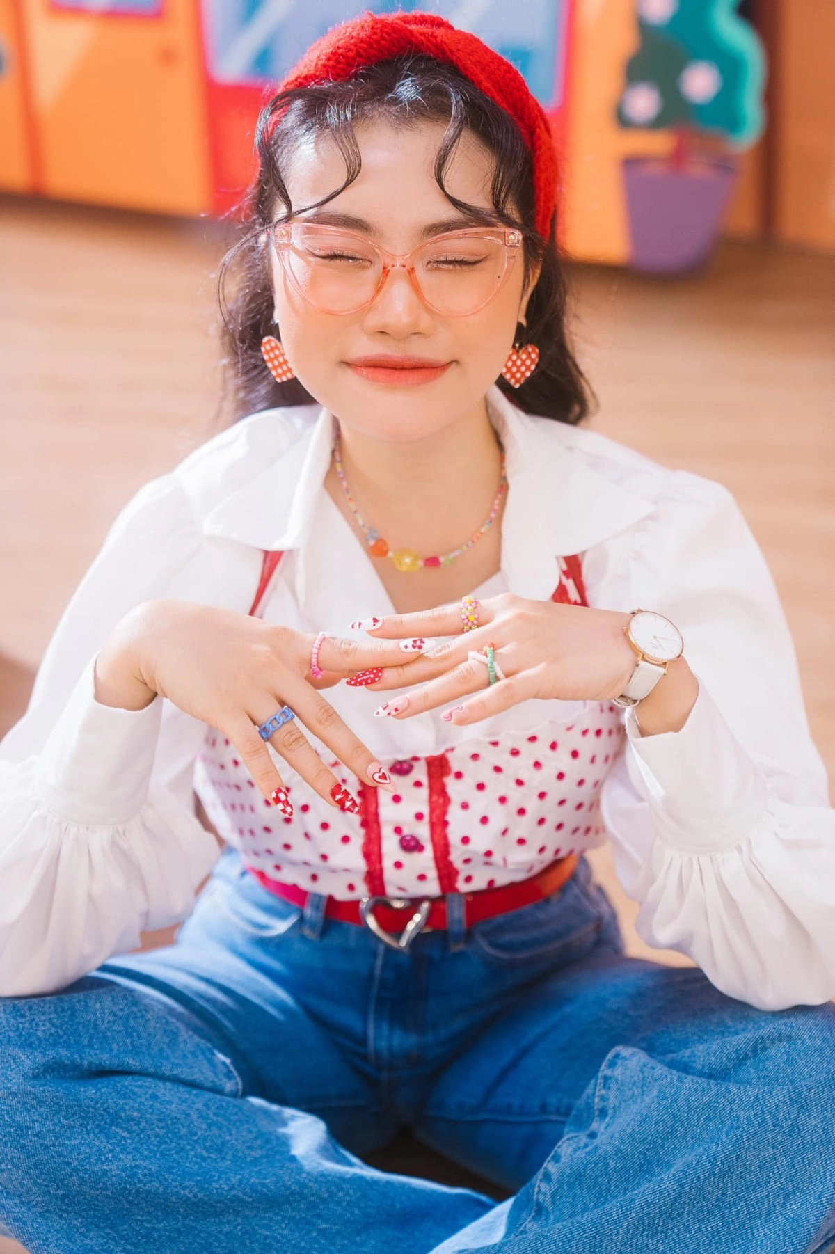 Phương Mỹ Chi: Từ ‘cô bé dân ca’ đến nữ ca sĩ tự tin với phong cách mới Cách lựa chọn kiểu tóc, trang phục, phục sức, phụ kiện hợp dáng và hợp mốt cũng giúp cô đẹp hơn, tự tin hơn với vẻ ngoài.