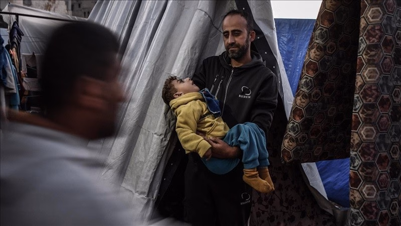 Thảm họa đói kém ở Gaza: Trẻ em Palestine thiệt mạng vì suy dinh dưỡng nghiêm trọng Phần lớn các ca tử vong này xảy ra kể từ đầu tháng 3/2025, khi Israel từ chối tiếp tục cho phép vận chuyển hàng cứu trợ vào Gaza.