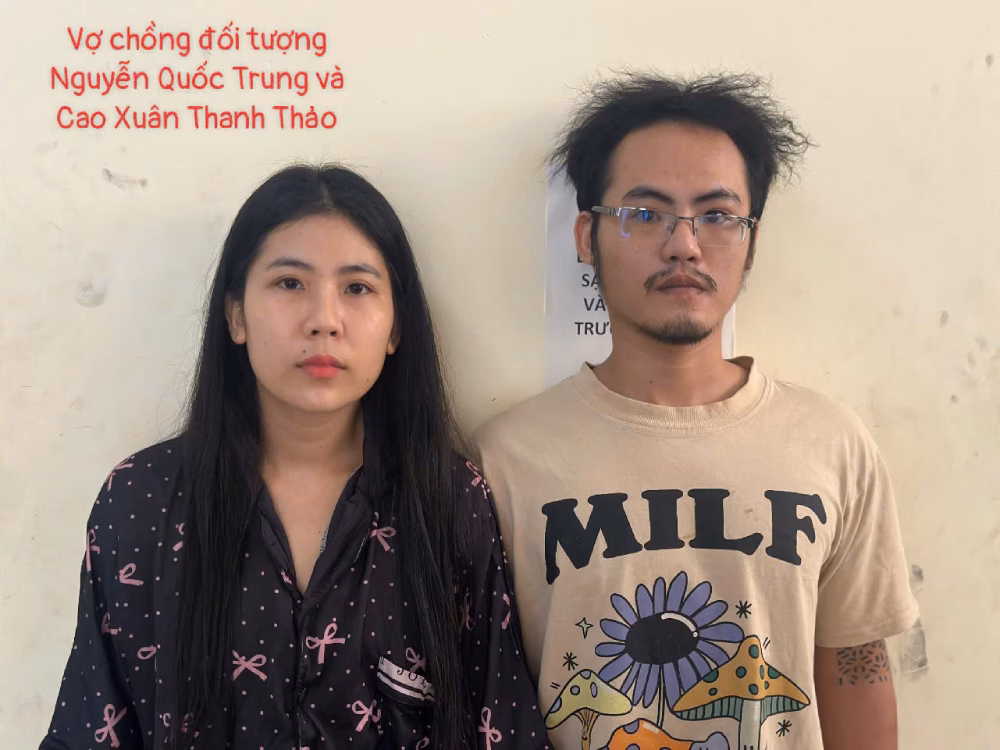 Thiết kế Nguyễn Công Trí liên quan đường dây mua bán ma túy Đối tượng Nguyễn Quốc Trung và vợ là Cao Thanh Xuân Thảo. Trong đó, Trung là đầu mối bán cần sa, cocain cho nhiều người thông qua mạng xã hội. Ảnh: CA
