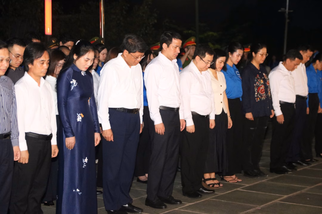 Trung ương tổ chức hành trình về nguồn và tri ân anh hùng liệt sĩ tại Tuyên Quang