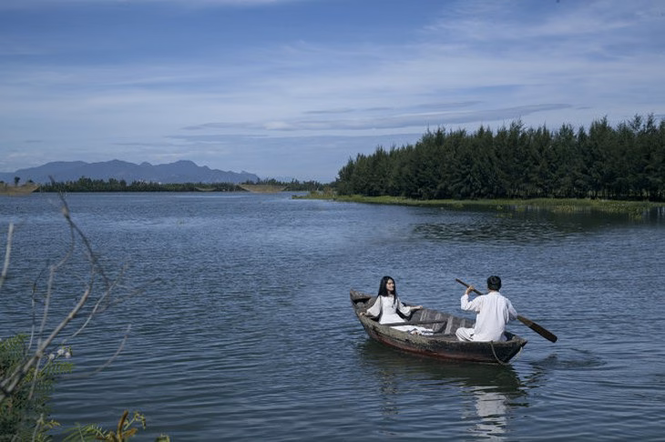 Lê Hiền Hạnh, cô gái khuyết tật trong phim 'Đảo của dân ngụ cư', qua đời ở tuổi 38 - Ảnh 4.