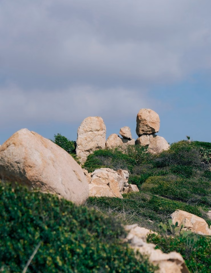 Góc check-in tuyệt đẹp nhìn ra biển tại Công viên đá