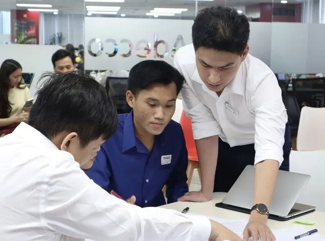 Trí tuệ nhân tạo và thị trường lao động Trí tuệ nhân tạo đang tác động đến thị trường lao động