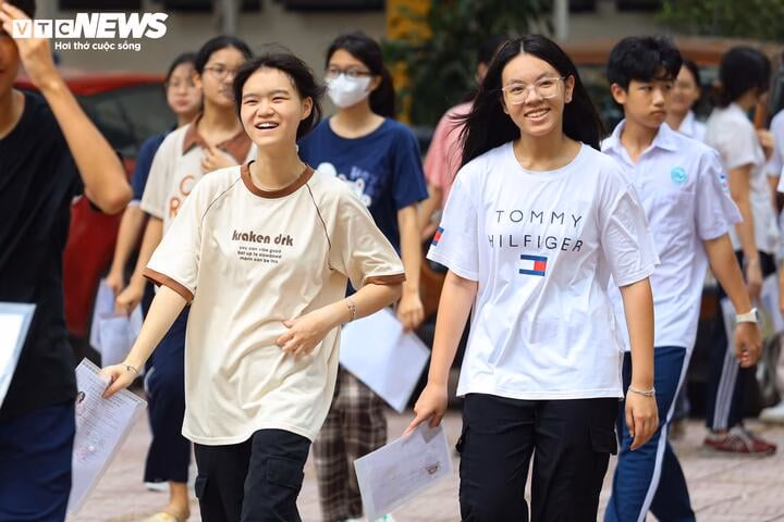 Các địa phương công bố điểm thi và điểm chuẩn vào lớp 10