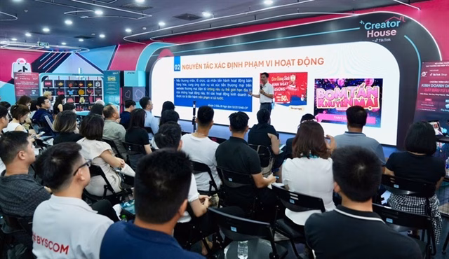 Đào tạo pháp luật cho nhà bán hàng Chương trình đào tạo thu hút nhiều nhà bán hàng