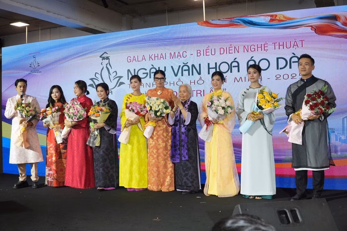 Gala Áo dài tri ân- Ảnh3. Gala Áo dài tri ân- Ảnh3.