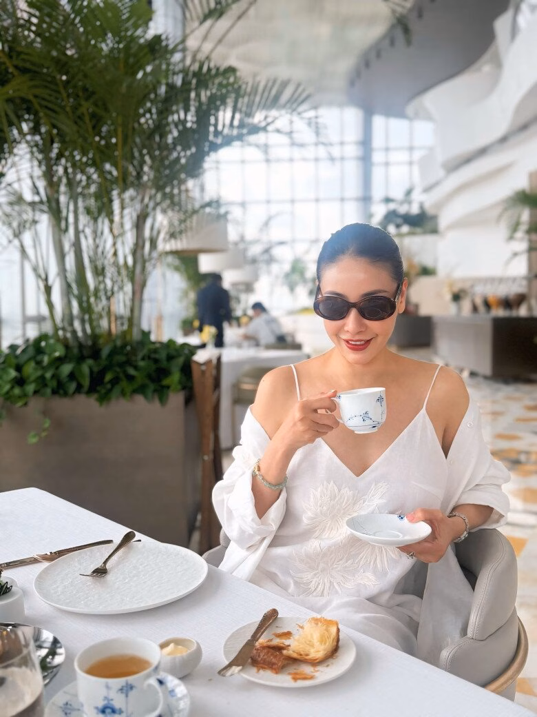 Con trai Hồ Ngọc Hà lộ diện nam tính khi đi cắt tóc, nhan sắc có giống bố Kim Lý? Sao Việt 24h: Hồ Ngọc Hà đưa Leon đi cắt tóc, amp;#34;út úamp;#34; ngày nào giờ gương mặt nam tính, điển trai giống hệt bố Kim Lý - 8