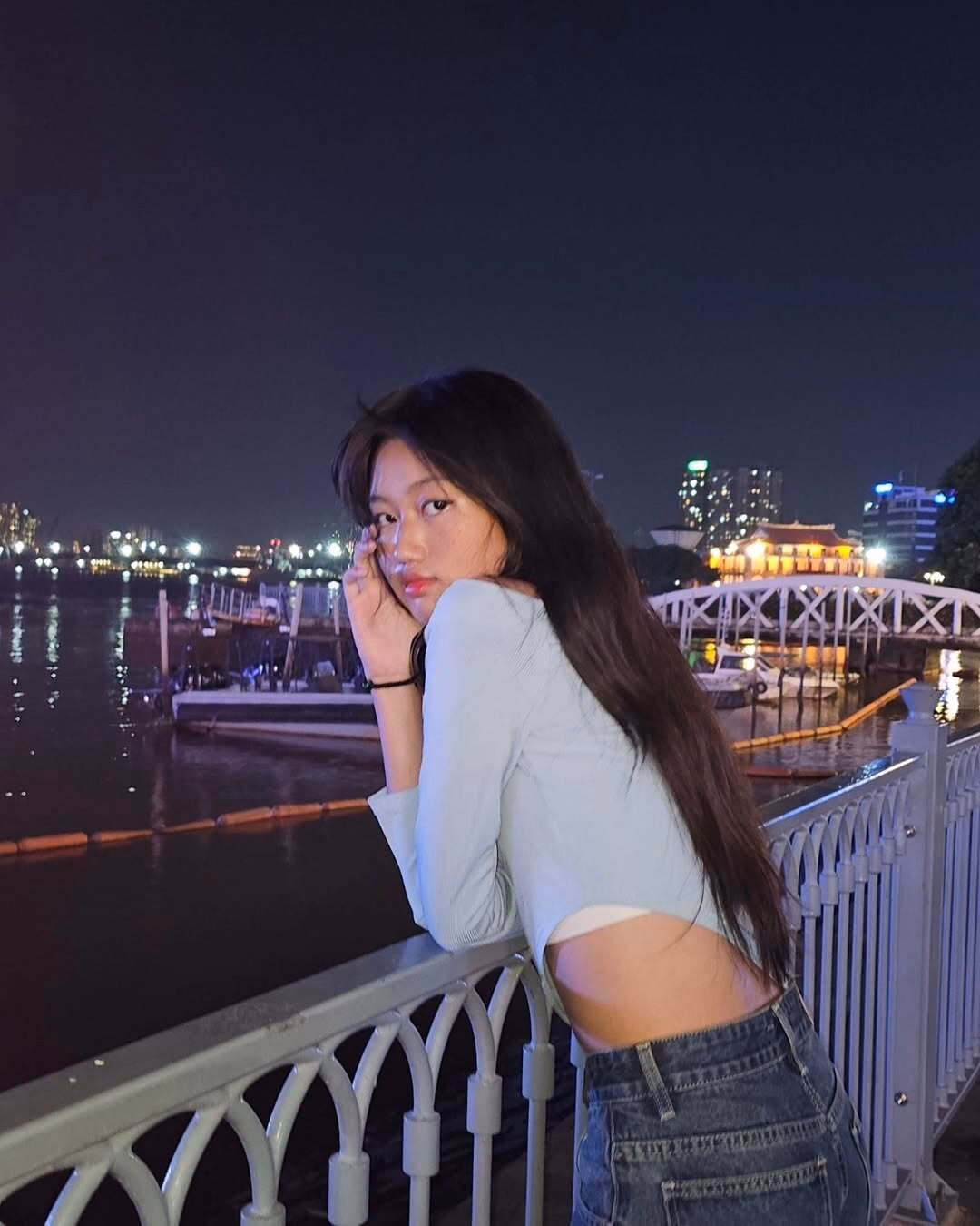 Mai Cát Vi trong chuyến du lịch biển Mai Cát Vi trong chuyến du lịch biển