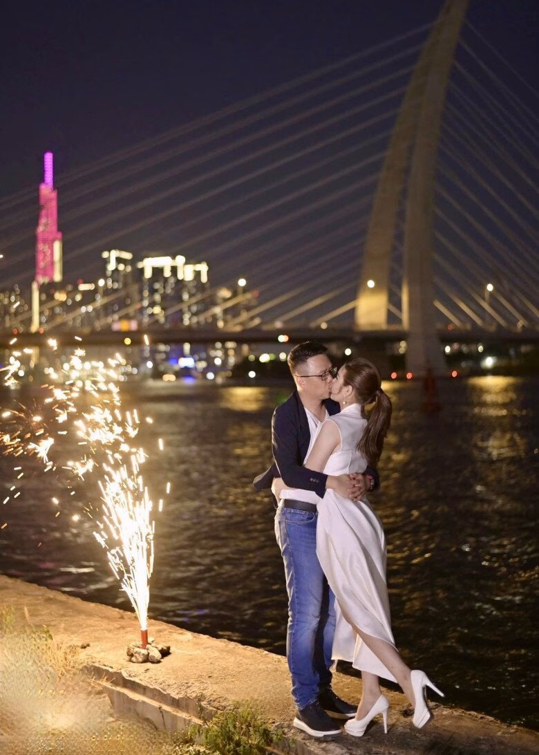 Ngọc Anh và ông xã người Malaysia Ngọc Anh và ông xã người Malaysia