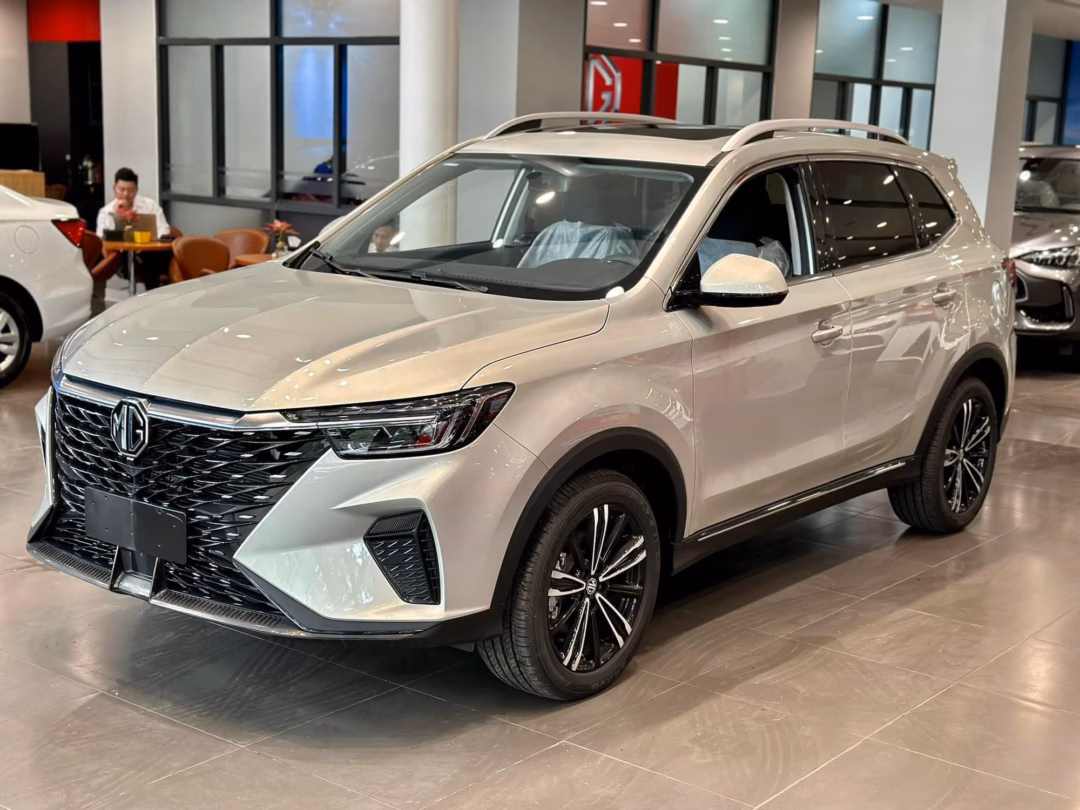 CarAZ hé lộ lý do không kinh doanh xe Trung Quốc đã qua sử dụng Nhiều mẫu xe Trung Quốc có giá giảm sâu và liên tục qua các tháng. Ảnh: Đại lý
