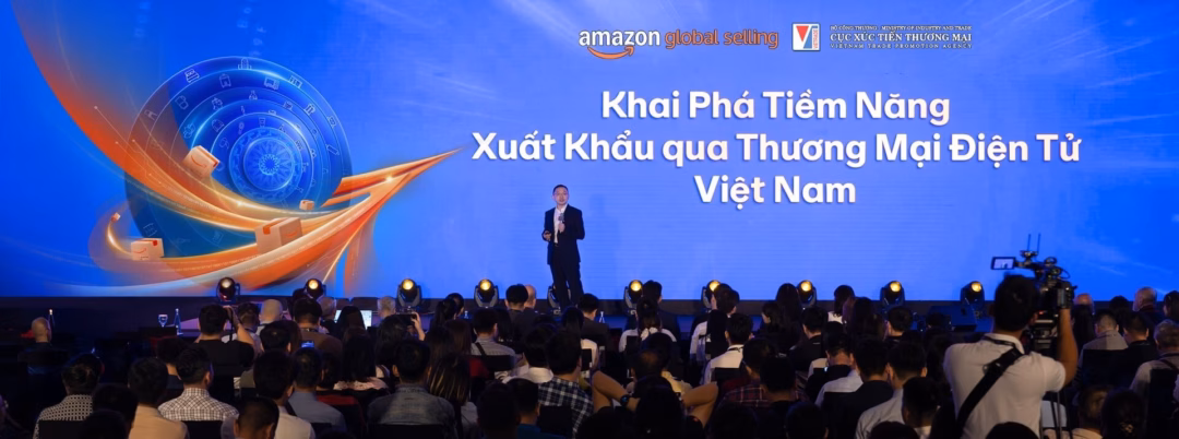 Tọa đàm “Bứt phá xuất khẩu - Nâng tầm giá trị thương hiệu Việt”