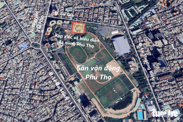 Rạp xiếc và biểu diễn đa năng Phú Thọ nằm trên đường Lữ Gia, bên cạnh sân vận động Phú Thọ - Đồ họa: PHƯƠNG NHI