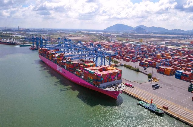 Cảng C&aacute;i M&eacute;p - Thị Vải