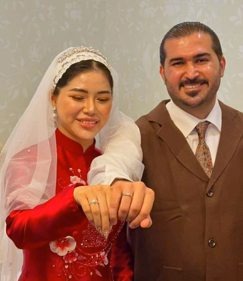 C&ocirc; d&acirc;u Việt được chồng Ả Rập X&ecirc; &Uacute;t cầu h&ocirc;n tr&ecirc;n trực thăng ở Dubai, rước d&acirc;u bằng xế hộp bạc tỷ - 8