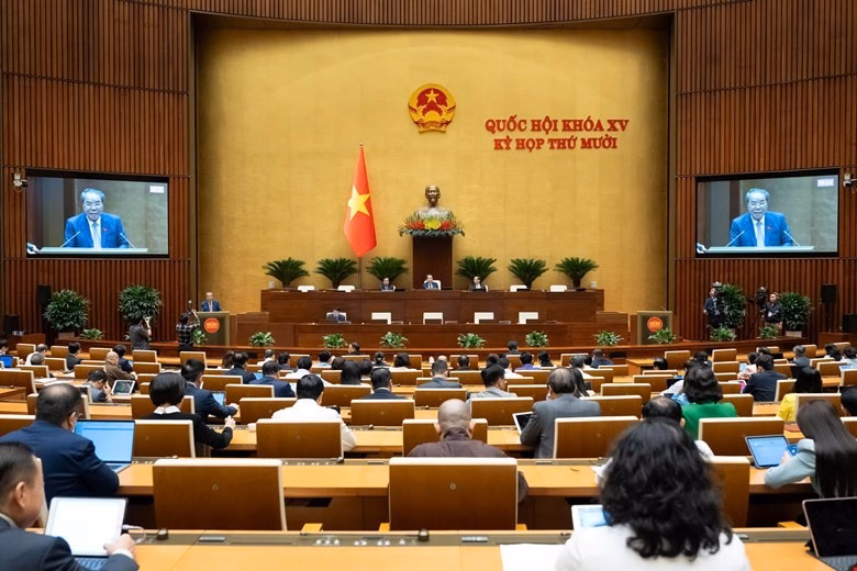 Phi&ecirc;n họp to&agrave;n thể Quốc hội tại Kỳ họp thứ 10