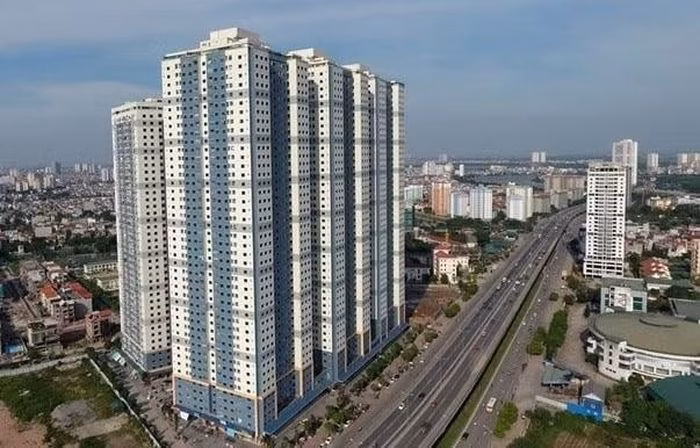 Khu chung cư Kim Văn - Kim Lũ tại phường Định C&ocirc;ng đang được kiểm tra quản l&yacute;