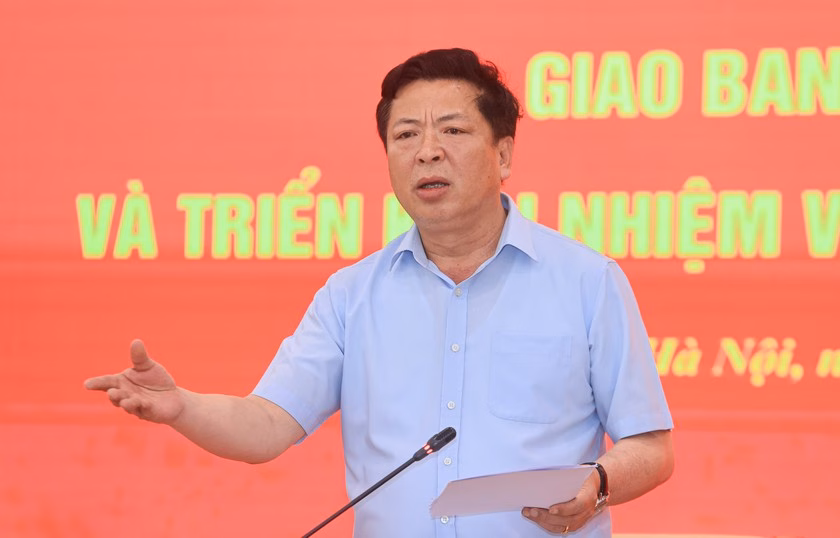 Bộ trưởng Trần Hồng Minh yêu cầu đơn giản hóa mạnh mẽ thủ tục hành chính Bộ trưởng Trần Hồng Minh yêu cầu đơn giản hóa mạnh mẽ thủ tục hành chính