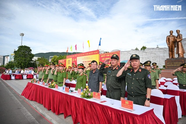 Công an Gia Lai ra quân tấn công trấn áp tội phạm Một số hình ảnh đẹp tại lễ ra quân của Công an tỉnh Gia Lai