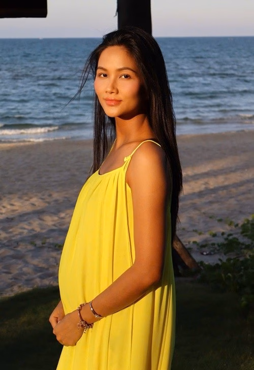 H’hen Niê mang thai vẫn sexy, năng động H'hen Niê được xem là bà bầu năng động nhất Vbiz hiện tại. Ảnh: FB H'hen Niê.