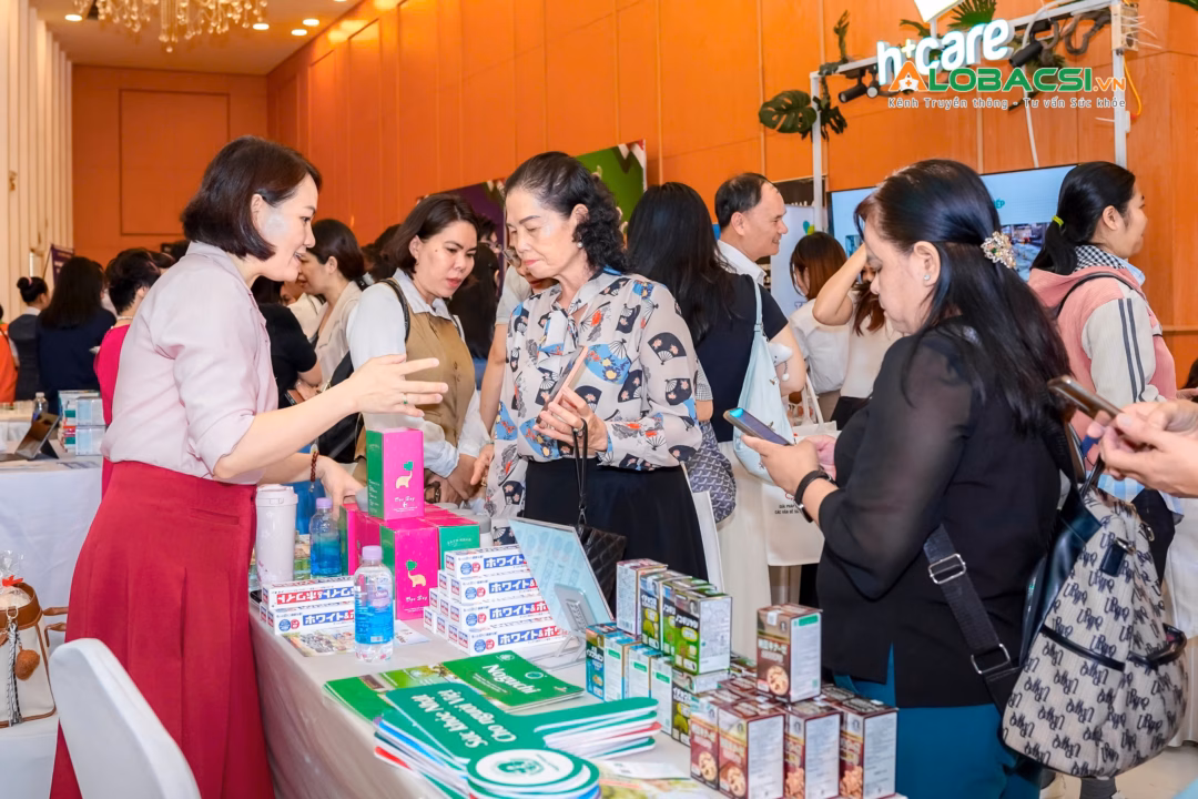 Đồng hành cùng Hội nghị Dinh dưỡng TPHCM mở rộng lần thứ XIII, Hoàng Quân mang đến góc nhìn doanh nghiệp đầy trách nhiệm về vai trò của thực phẩm chức năng chính thống trong chăm sóc sức khỏe cộng đồng.
