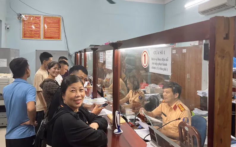 Bức thư viết tay của chị Nguỵ Thị Chính gửi lời cảm ơn đến các cán bộ Phòng CSGT, Công an tỉnh Bắc Ninh bởi sự nhiệt tình và tận tuỵ trong công việc.