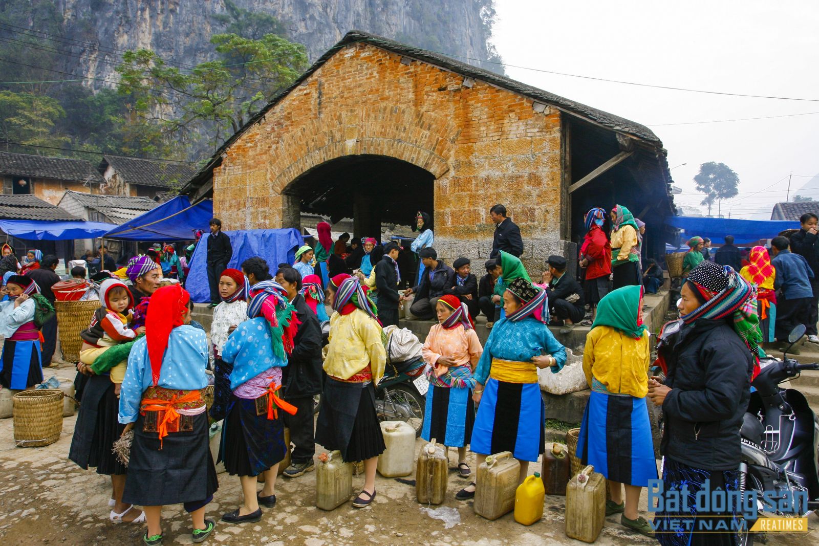 Lên Đồng Văn chơi phiên chợ cuối năm