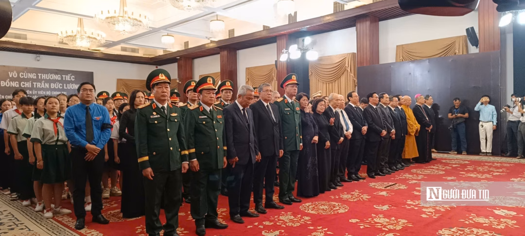 Lãnh đạo, đại biểu tại buổi lễ Lãnh đạo, đại biểu tại buổi lễ