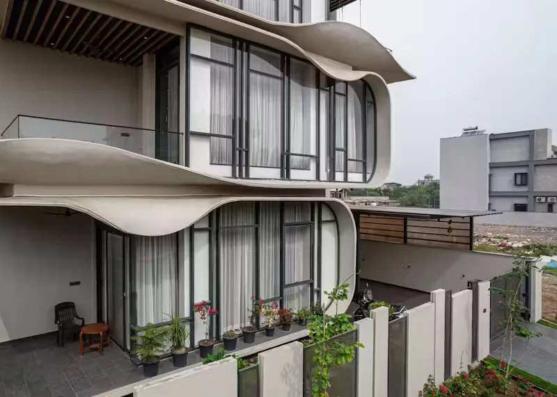 Thiết kế nội thất tinh tế Biệt thự có mặt tiền độc đáo phù hợp với gia đình 3 thế hệ ảnh 2