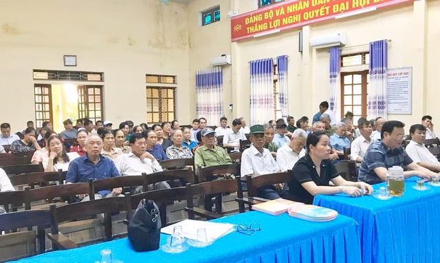 Hội nghị tuyên truyền pháp luật Người dân tham gia hội nghị tuyên truyền pháp luật