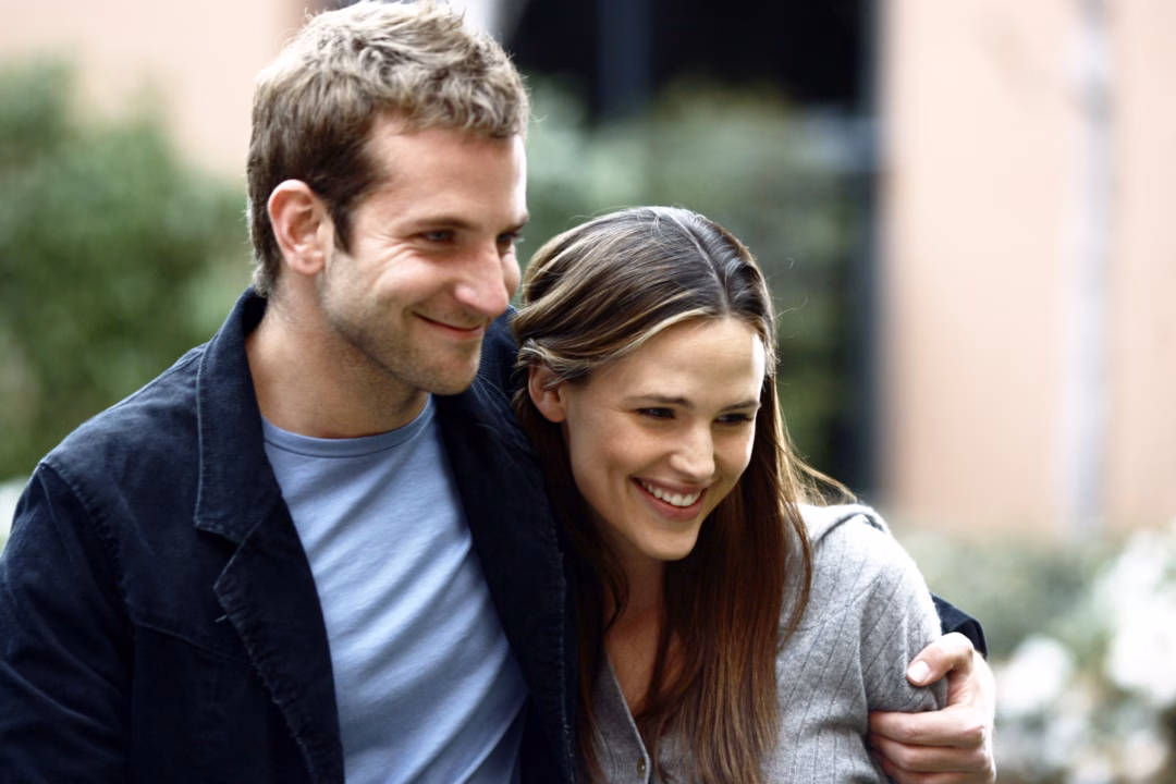 Bradley Cooper and Jennifer Garner in "Alias."