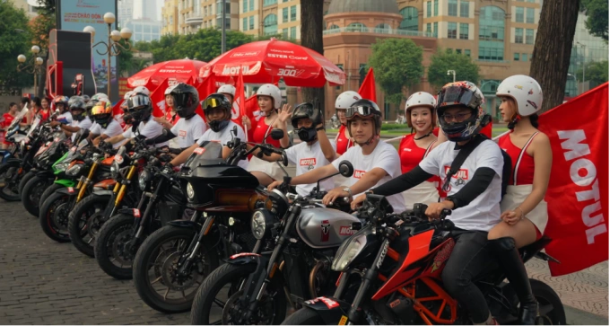 Đoàn xe diễu hành tại sự kiện. Ảnh: Motul