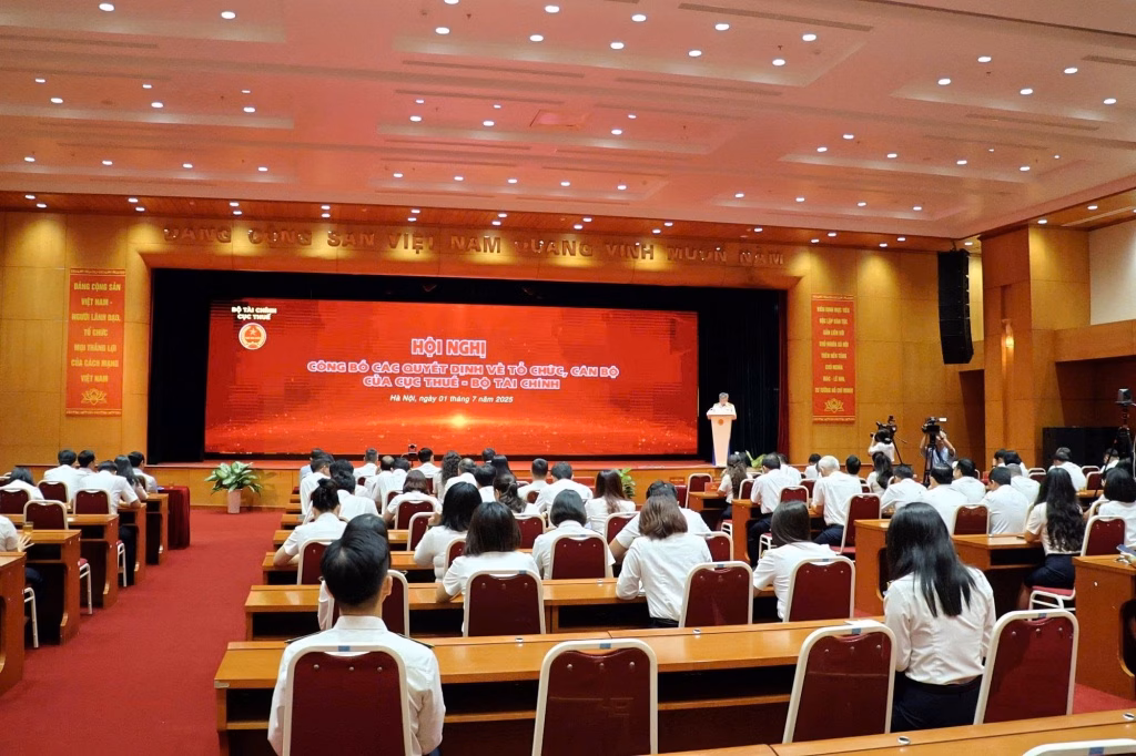 Ngành Thuế Hà Nội nỗ lực vượt khó trong quá trình tái cấu trúc Bài 2: Những khó khăn, thách thức trong quá trình triển khai sắp xếp bộ máy ngành Thuế