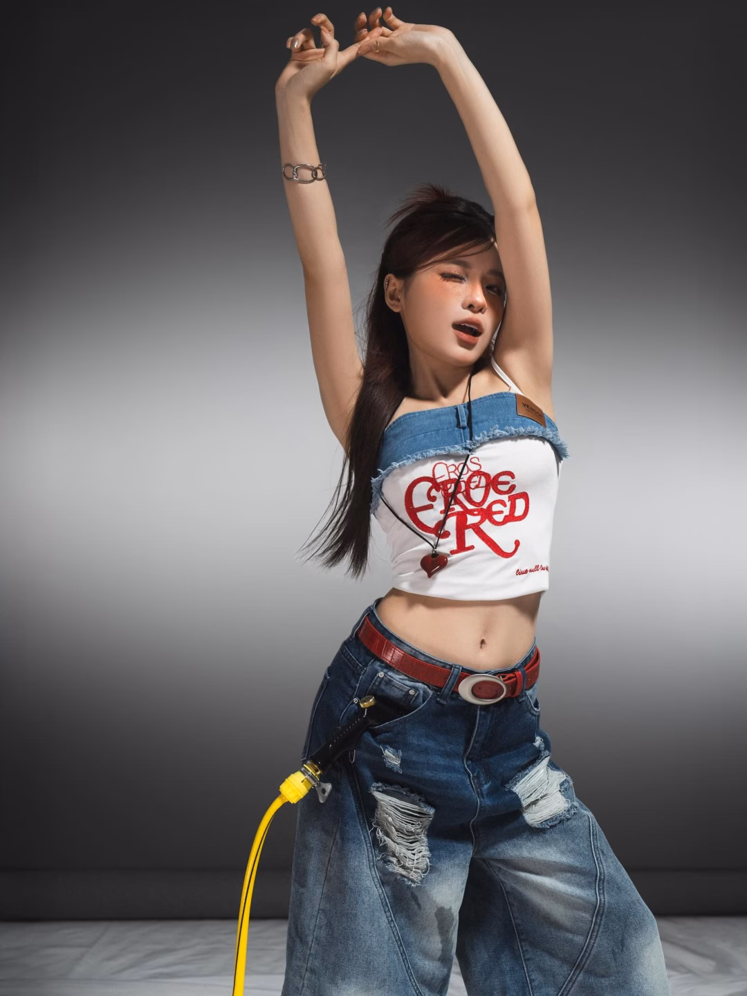 Nữ TikToker triệu follow lộ diện mạo mới cực bốc lửa Ngọc Kem tung bộ ảnh cực