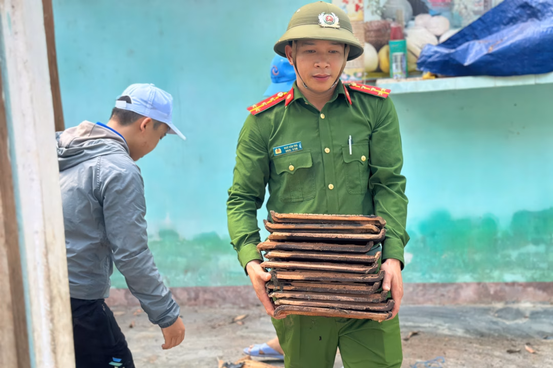 Quảng Ngãi và Kon Tum ‘thanh lý’ hơn 9.000 nhà tạm, dột nát