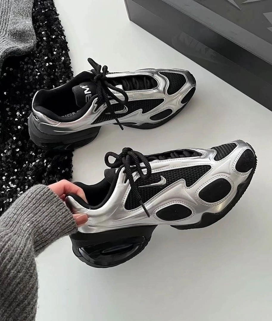 5 đôi sneakers thời thượng đang được săn đón hiện nay