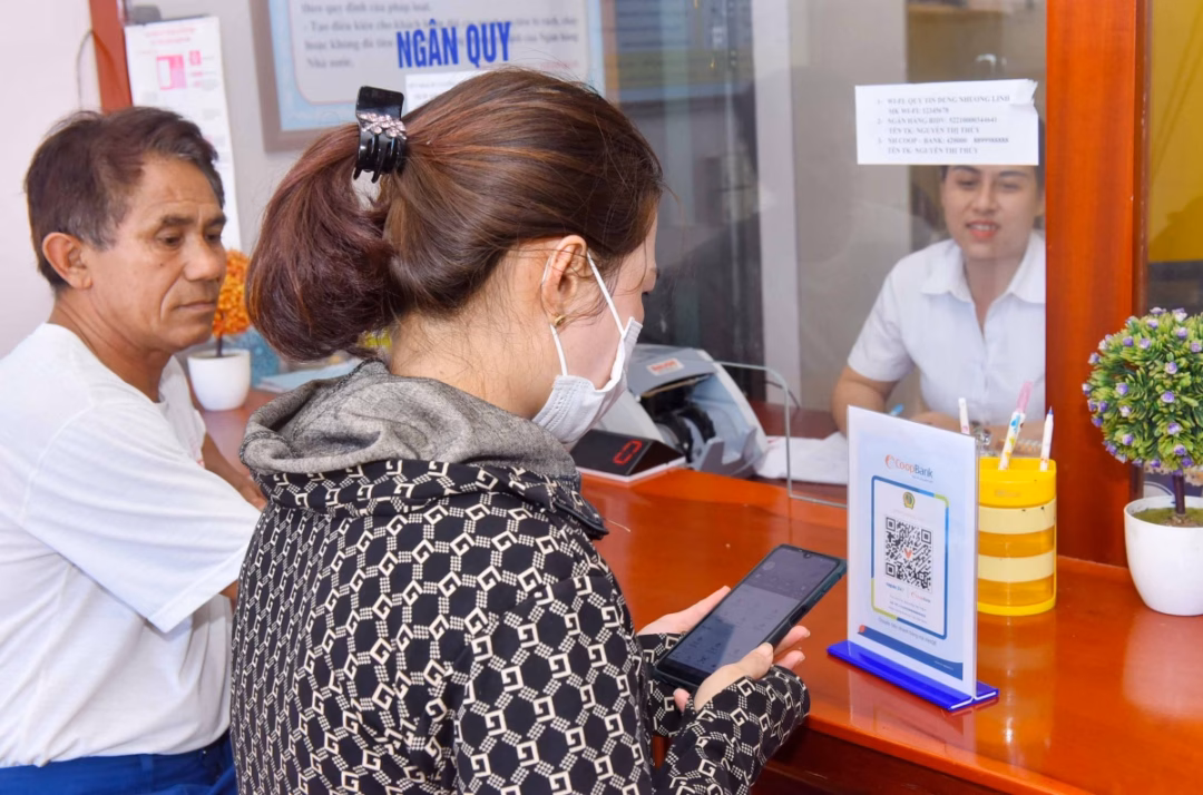 Đẩy mạnh ứng dụng công nghệ góp phần để các QTDND nâng cao chất lượng dịch vụ.