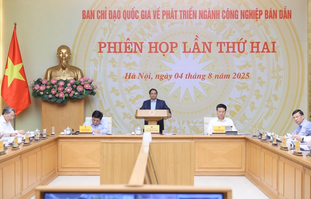Thủ tướng Phạm Minh Chính chủ trì họp Ban Chỉ đạo quốc gia về công nghiệp bán dẫn